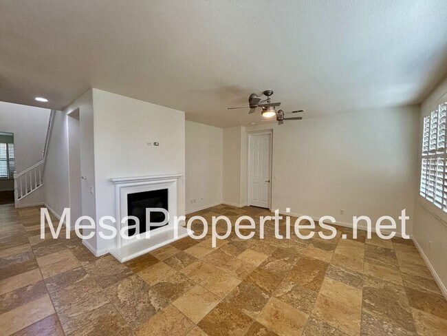 Building Photo - 5729 Nutwood Pl