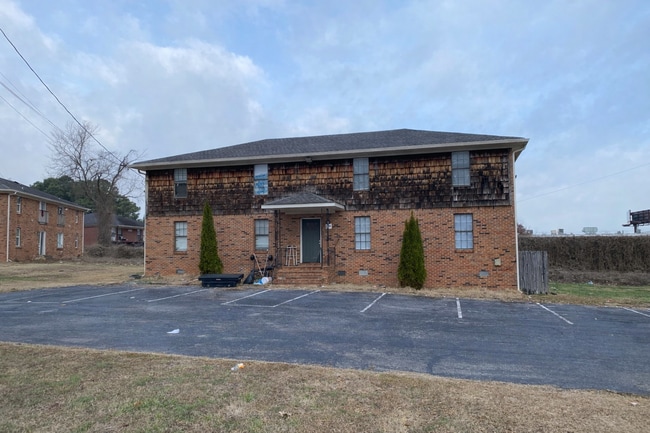 Building Photo - 294 Tinker Hill Cv