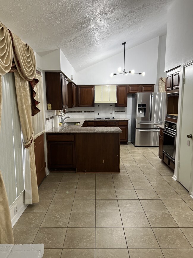 Building Photo - 2931 Sunwood Dr