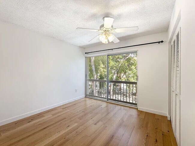 Building Photo - 98202 Windward Ave