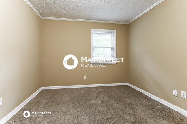 Building Photo - 3 Bedroom Pet-Friendly Home in Stockbridge, GA with Main Street Renewal