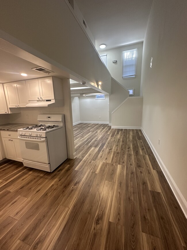 Lower Level - 935 Lombard St