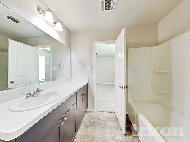 Building Photo - 8434 Amistad Cove