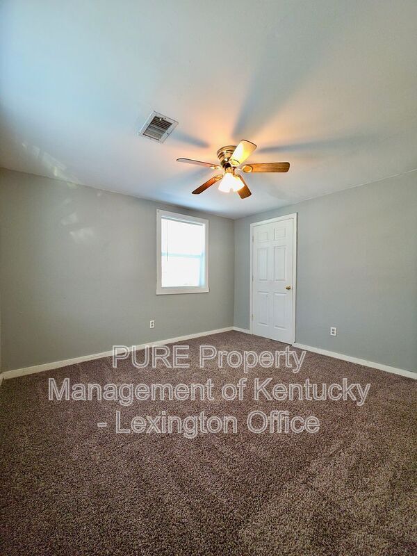 Building Photo - 215 Murray St