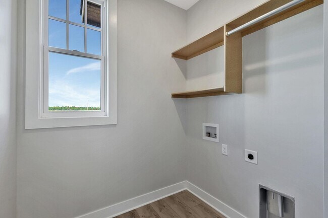 Building Photo - Spacious 3-Bed Home in Maize Schools – Roo...