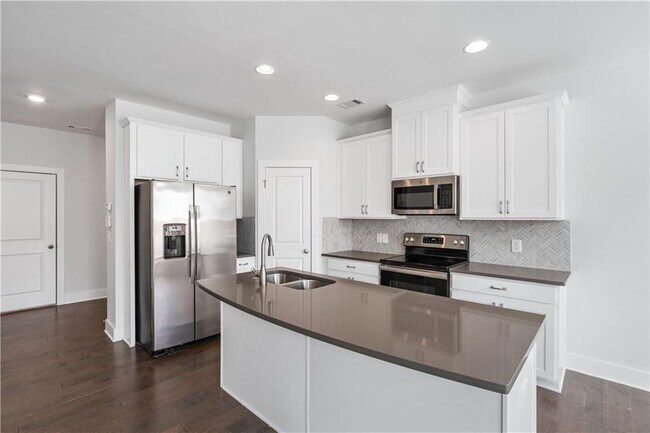 Building Photo - 5311 Bentayga Dr