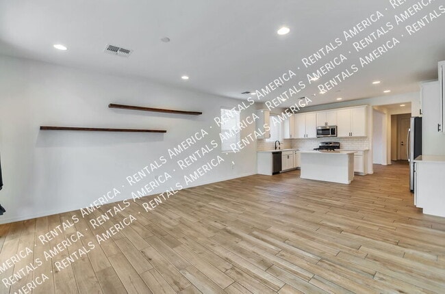 Building Photo - 6642 E Via Arroyo Largo