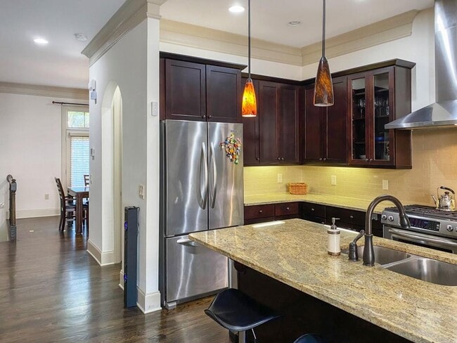 Building Photo - 598 Ansley Cir NE