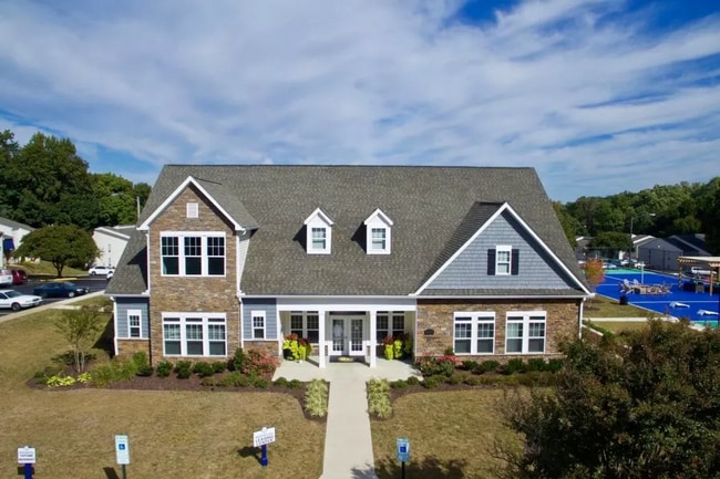 Building Photo - The Residences of Westover Hills