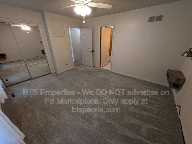 Building Photo - 3224 W Westport Rd