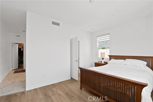 Building Photo - 257 Elm Ave
