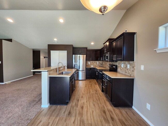 Building Photo - Beautiful One Level in the Reserve At Clea...