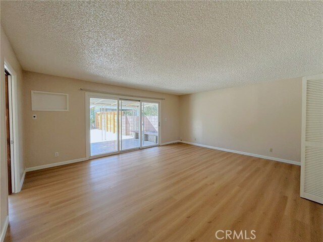 Building Photo - 238 E Sunset Dr N