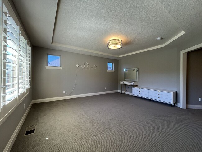 Building Photo - Elegant South Cooper Mountain Home with 4 Bedrooms, Bonus Room, Main-Level Suite & Designer Finishes