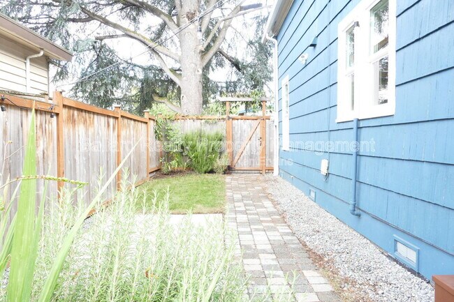 Building Photo - 1531 NW 62nd St