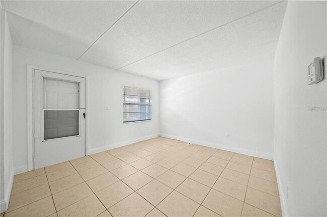 Building Photo - 702 Michigan Ct