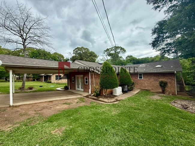 Building Photo - Waterfront 2 Bedroom, 2.5 Bathroom Home!