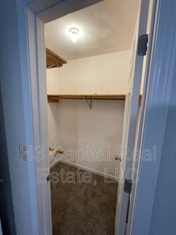 Building Photo - 130 Brookview Dr