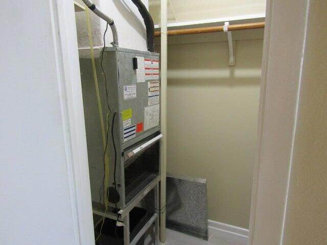 Building Photo - 2929 SE Ocean Blvd