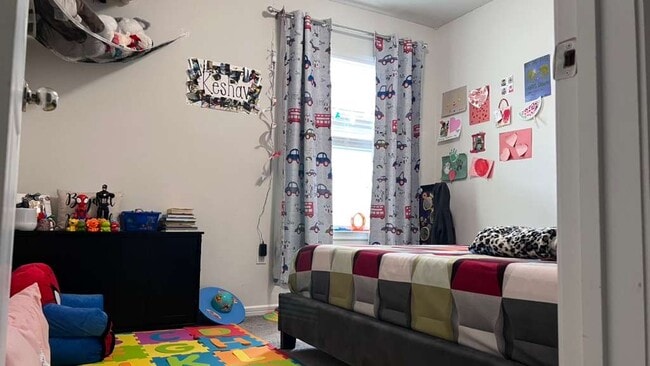 Building Photo - 30152 Skylark Dr