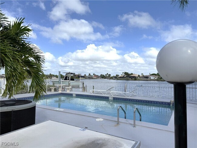 Building Photo - 131 SW 47th Terrace