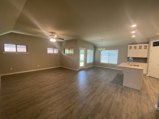 Building Photo - 745 E 139th Pl N