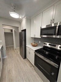 Building Photo - 2104 Cherry Hill Dr