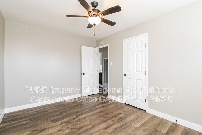 Building Photo - 130 Elm St