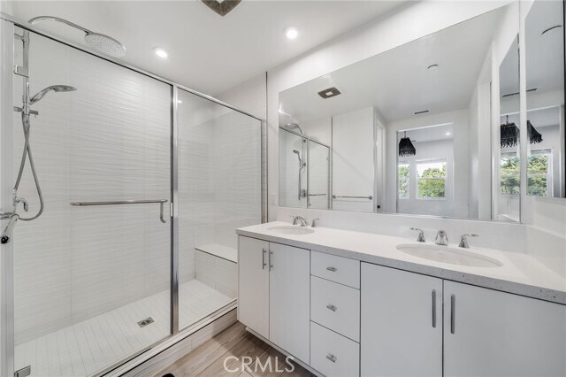 Building Photo - 1102 S Urbana St