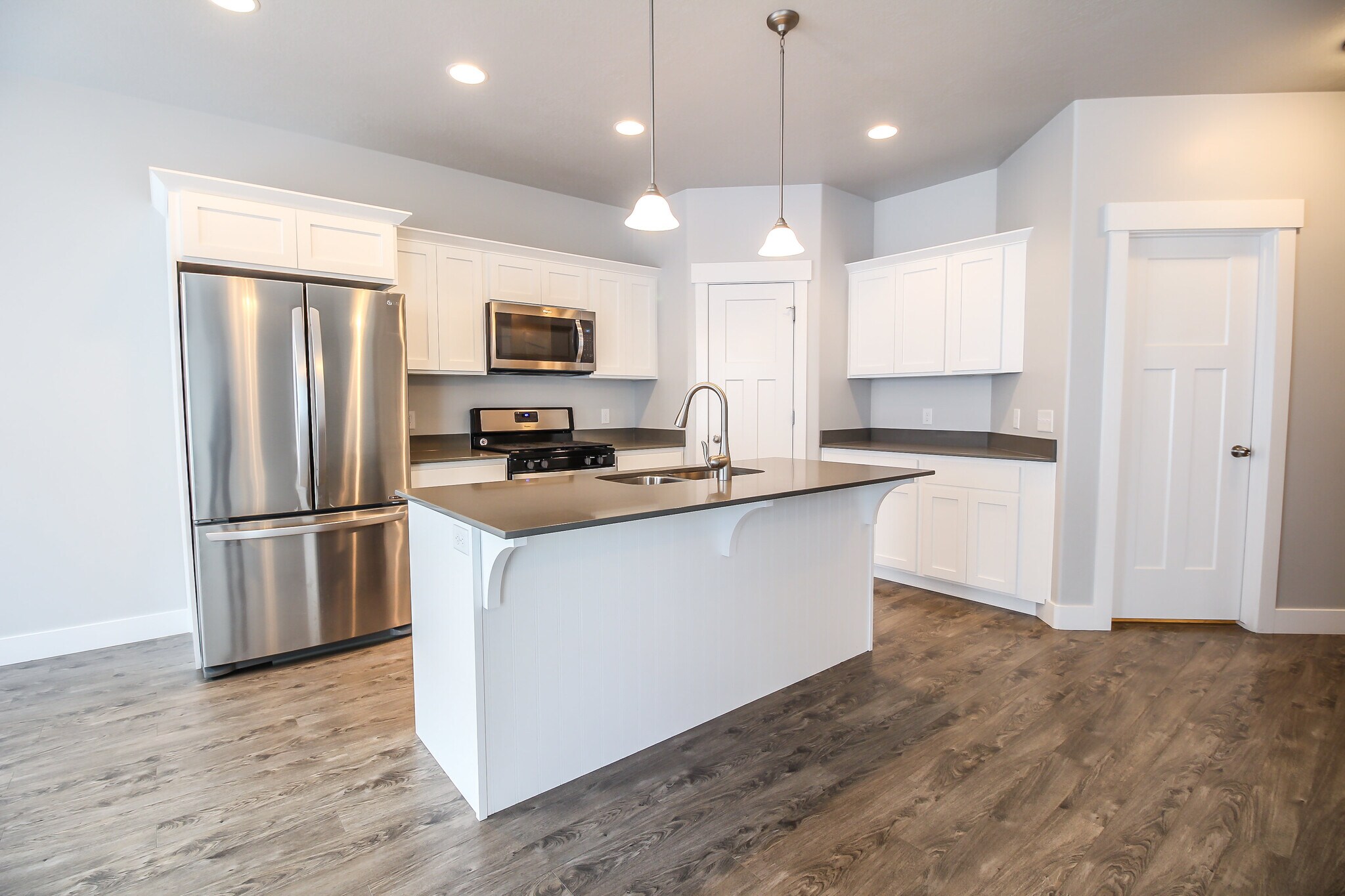 Building Photo - 4901 W Spire Way