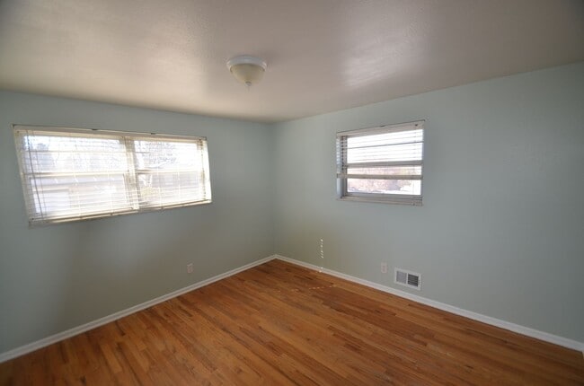 Building Photo - 4 bedroom home in Northglenn.  Newer paint with a large floor plan, wood floors & large deck for ...