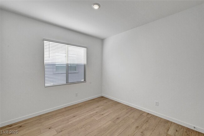 Building Photo - 1498 Marsh Bird St