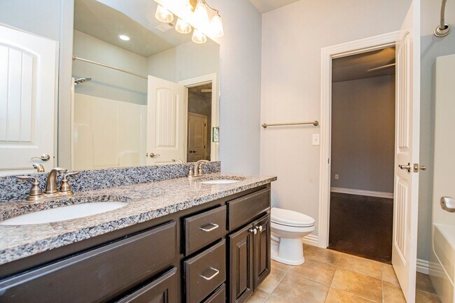 Building Photo - ***3103 SW Silverbark Road***