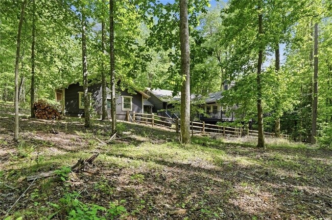 Building Photo - 64 Paddock Wy