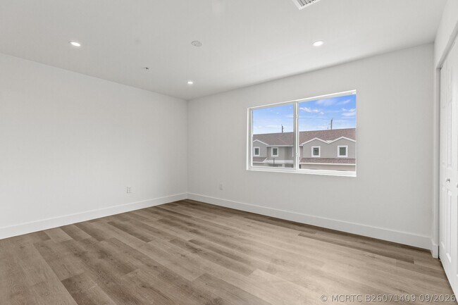 Building Photo - 4498 SW Port St Lucie Blvd