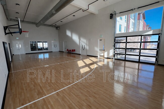 Building Photo - 12983 W Ida Ave