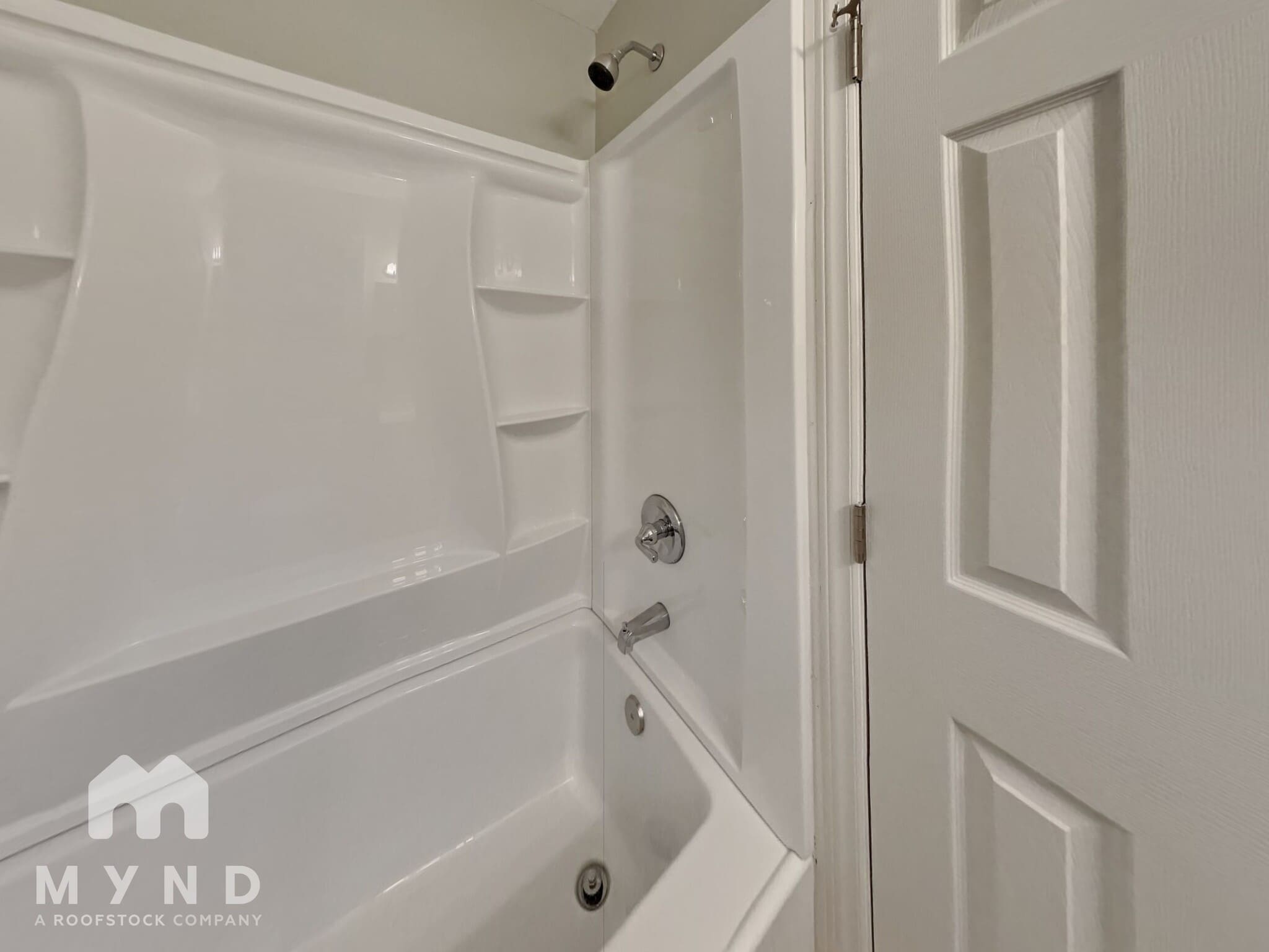 Building Photo - 402 Westgate Cir