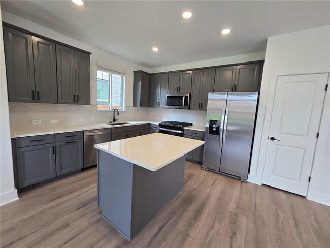 Building Photo - 428 Bristlecone Bend