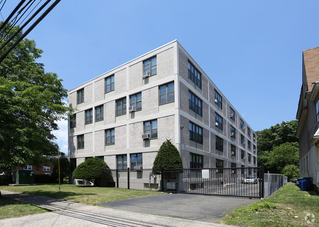 Building Photo - 1015 Whalley Ave