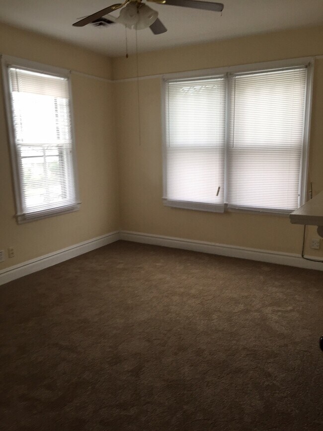 Building Photo - McCarty_Broad St Duplex_505-507