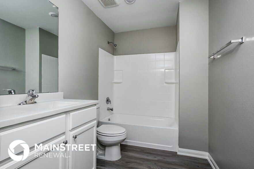 Building Photo - 25189 Dickens Dr