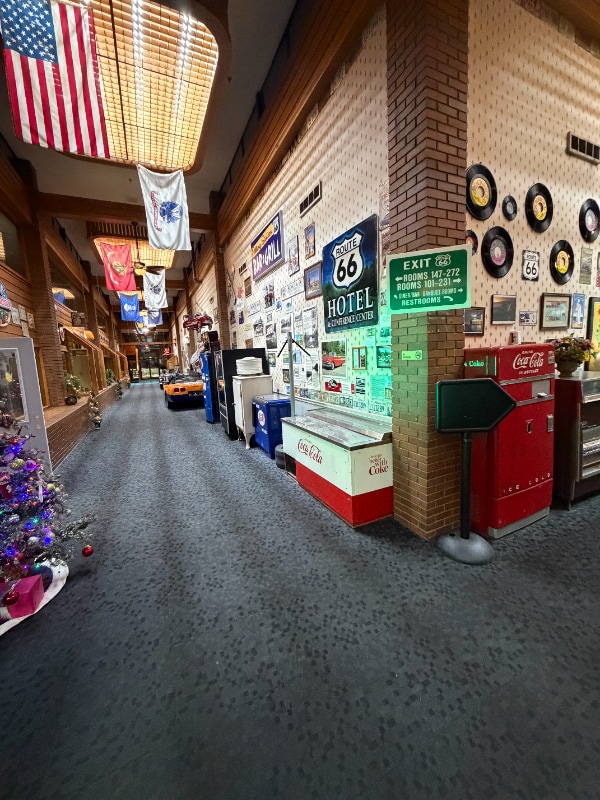 Building Photo - 625 E St Joseph St