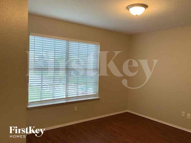 Building Photo - 219 Balsam Grove Cir