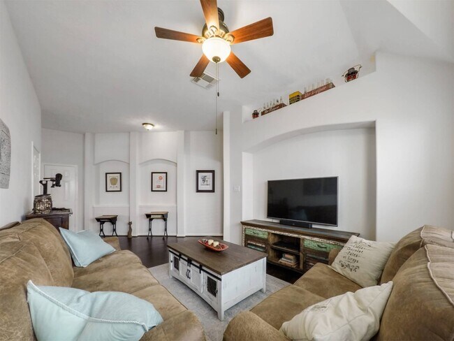 Building Photo - 5718 Indigo Trails Dr