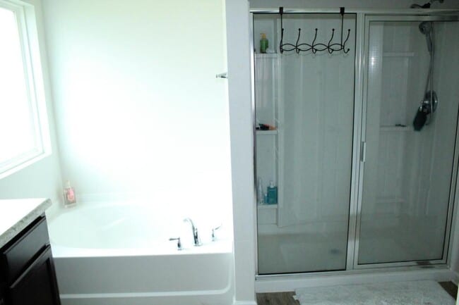 Building Photo - 500 E Marigold Dr