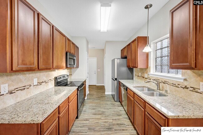 Building Photo - 143 Springhaven Dr
