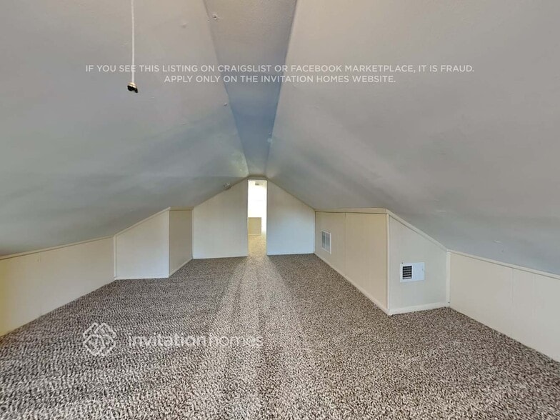 Building Photo - 3840 44th Ave S