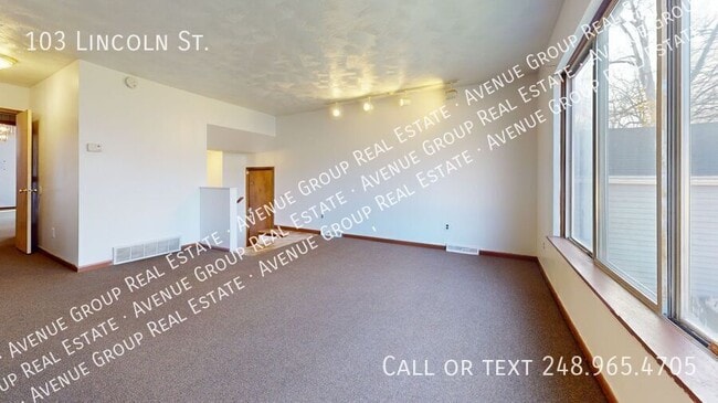 Building Photo - 103 Lincoln St