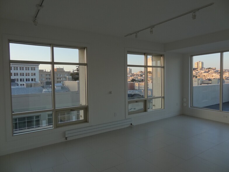 Building Photo - 1868 Van Ness Ave