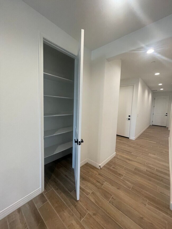 Building Photo - 13419 W Crimson Ter